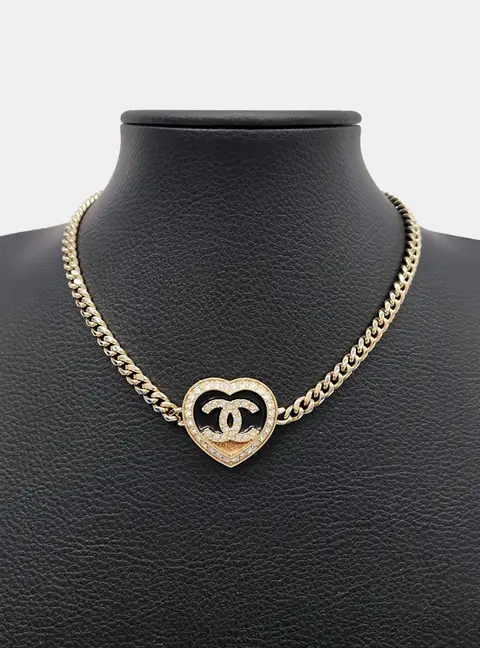 Chanel heart Gold Plated Metal  choker necklace