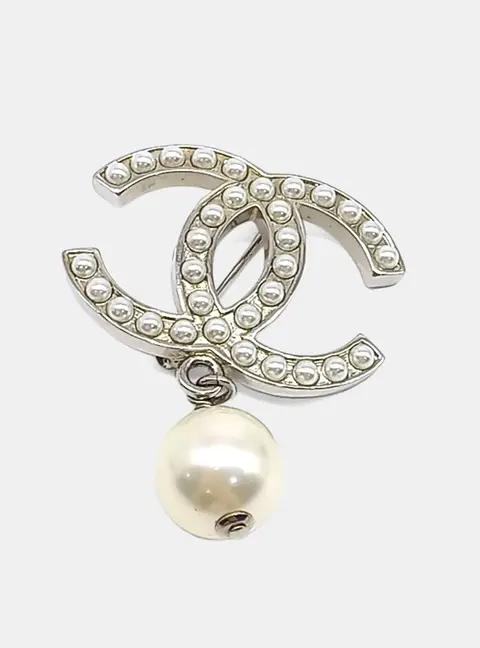 Chanel pearl logo brooch