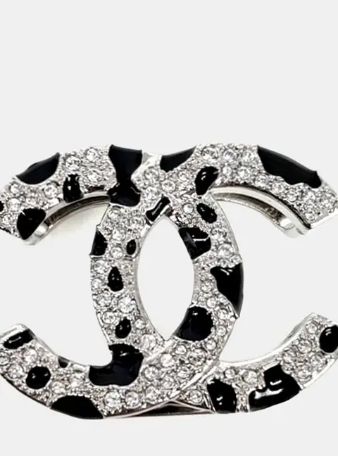Chanel scarf ring