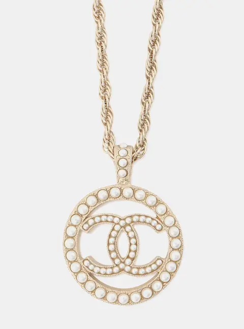 Chanel Cc Logo Circle Necklace Gold Plated Faux Pearl