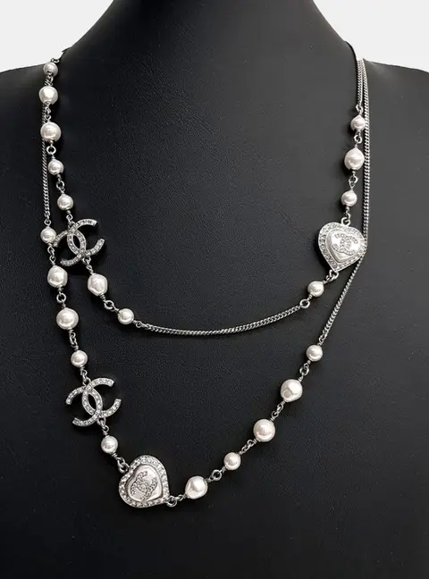 Chanel metal necklace