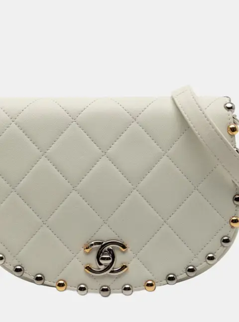 Chanel Matelasse Coco Mark Crossbody Chain Shoulder Bag In White Leather