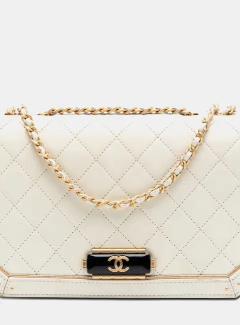 Chanel Octagon CC Clasp Flap Medium White Quilted Calfskin Leather Shoulder Bag