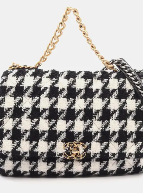 Chanel 19 Maxi Black White Houndstooth Tweed Mixed Hardware Shoulder Bag