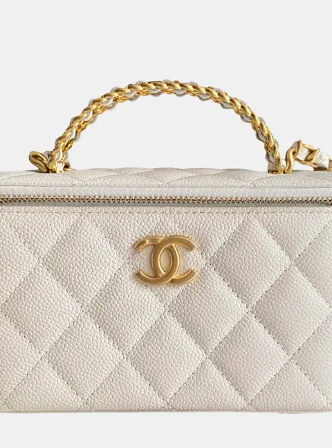 CHANEL 22s bag