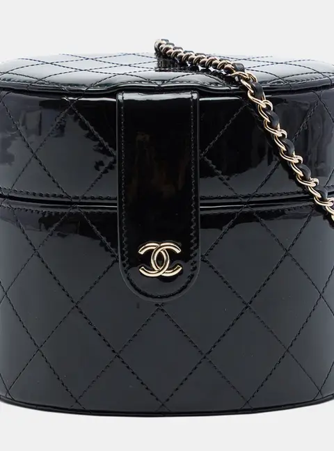 Chanel CC Quilted Patent Round Vanity Clutch With Chain Mini Black Patent Leather Crossbody Bag