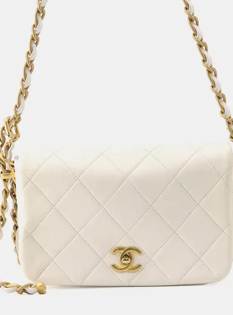 Chanel Matelasse Chain shoulder Bag White Lambskin