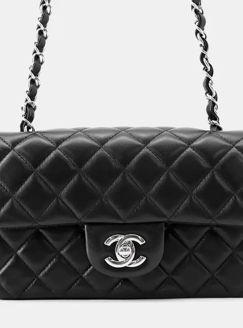 Chanel Mini Matelasse Single Flap Single Chain Shoulder Bag Black Lambskin Size Mini
