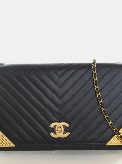 Chanel Rock The Corner Medium Black Chevron Calfskin Leather Flap Bag
