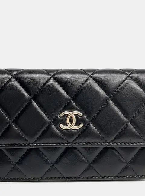 Chanel Black Leather pearl chain mini bag