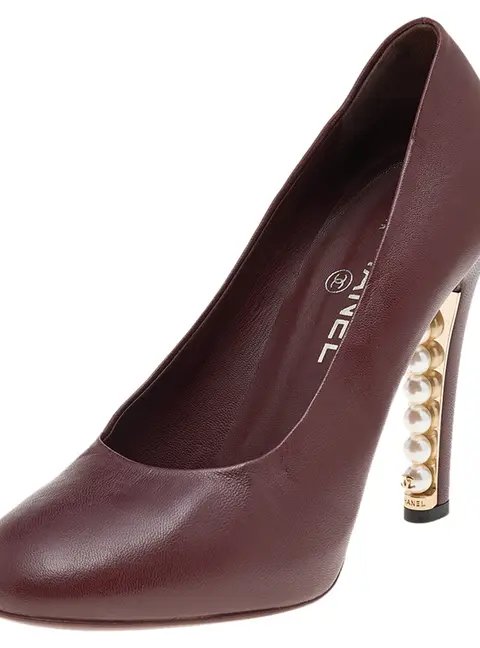 Chanel Brown Leather CC Pearl Embellished Heel Pumps Size 38