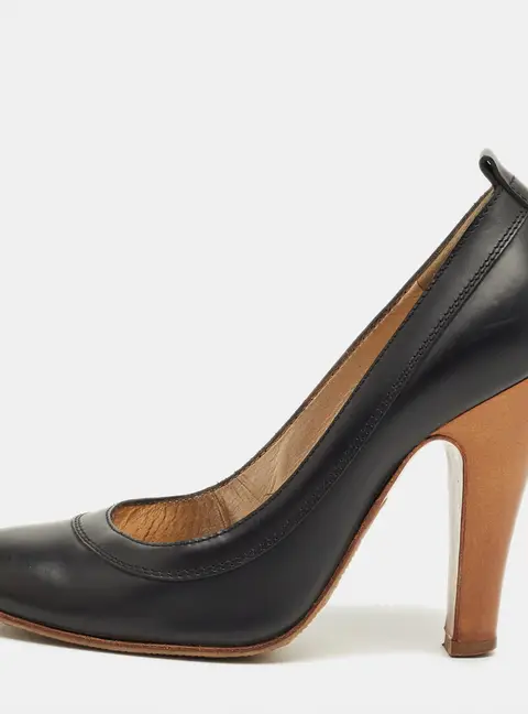 Chanel Black Leather Round Toe Pumps Size 37.5
