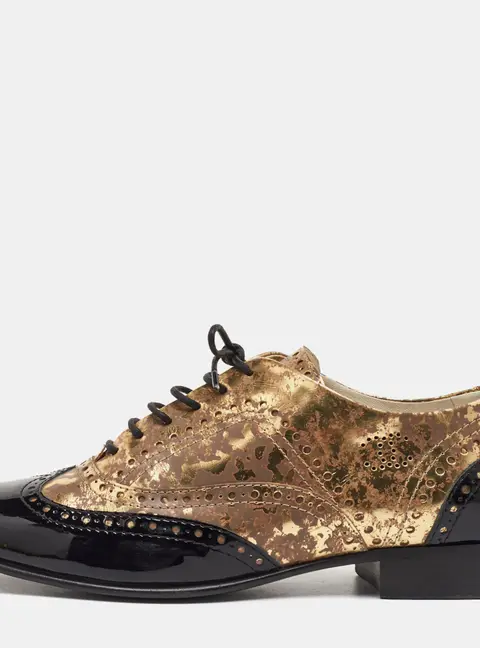 Chanel Size 38.5 Metallic Gold/Black Leather and Patent Leather Brogue Lace Up Oxfords
