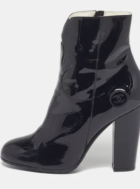 Chanel Size 39.5 Black Patent Leather Ankle Length Boots