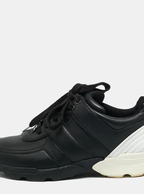 Chanel CC Size 38 Black/White Leather Lace Up Sneakers