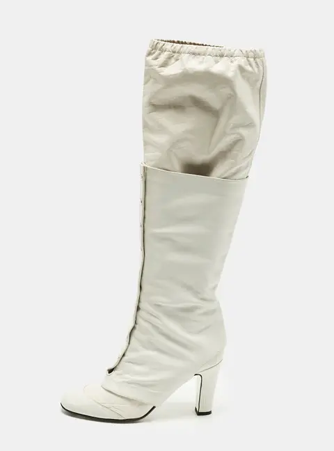 Chanel Size 39 Grey/Cream Crocodile Leather and Leather Knee Length Boots