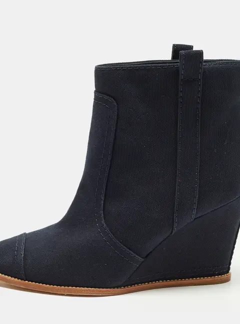 Chanel Size 39 Navy Blue Canvas Chain Wedge Boots