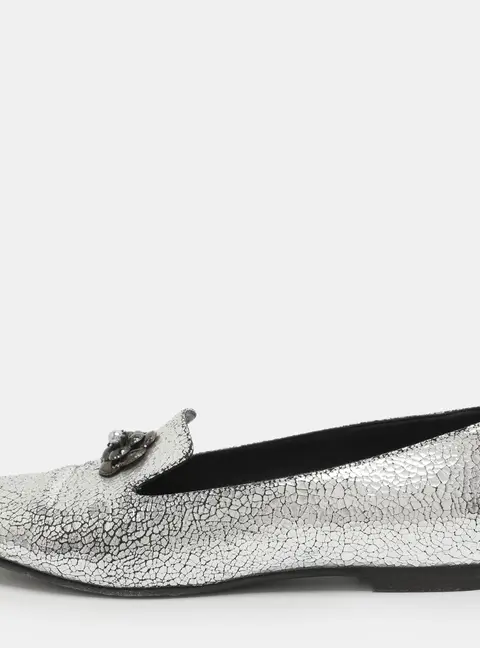 Chanel Interlocking CC Camelia Size 42 Silver Crackled Leather Smoking Slippers