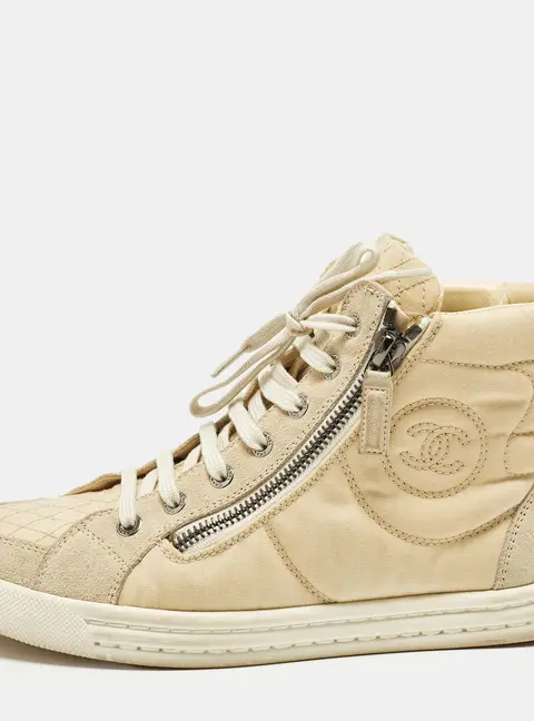 Chanel CC Size 37.5 Cream/Grey Fabric and Suede High Top Sneakers