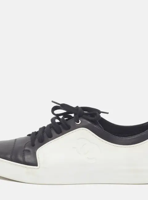 Chanel CC Size 41 Black/White Leather and Rubber Lace Up Sneakers