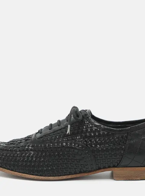 Chanel Size 35.5 Black Woven Leather Lace Up Oxfords