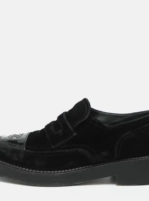 Chanel CC Size 38.5 Black Velvet and Patent Leather Slip on Loafers