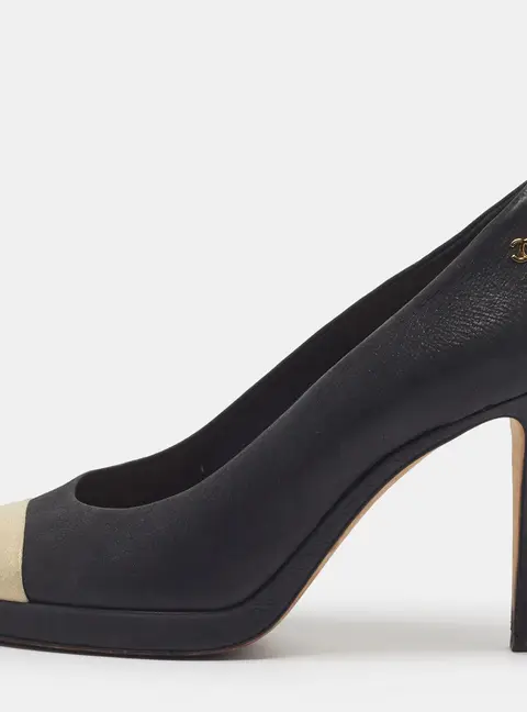 Chanel CC Size 40 Black/Cream Nubuck Leather Platform Pumps