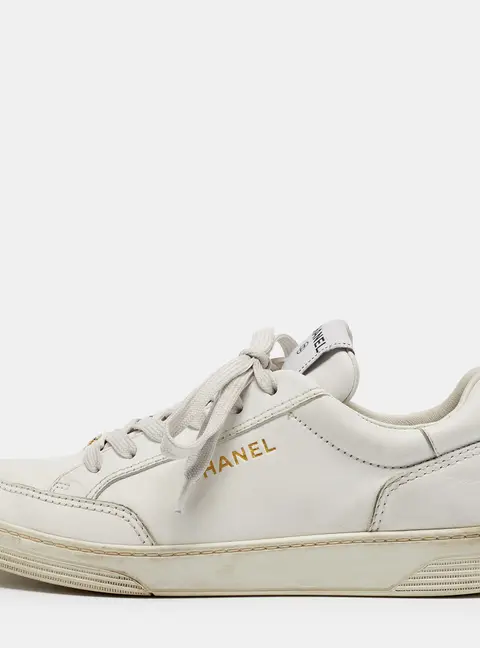 Chanel CC Size 39.5 White Leather Low Top Sneakers