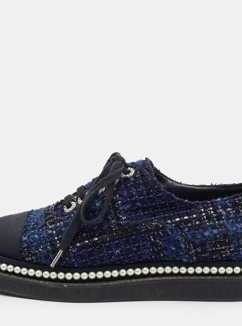 Chanel CC Size 37 Navy Blue/Black Tweed and Fabric Pearl Embellished Low Top Sneakers