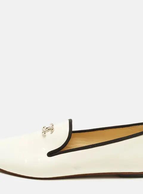 Chanel CC Size 39 White Patent Leather Smoking Slippers