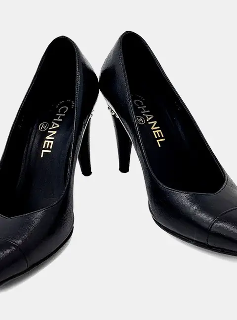 Chanel Black Leather Shoes EU 36