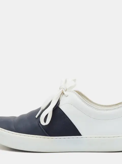 Chanel Size 36 Navy Blue/White Leather Low Top Sneakers