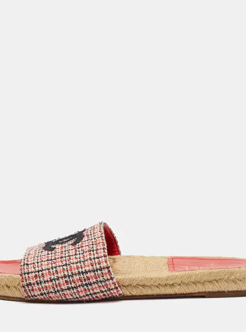 Chanel CC Size 39 Pink Tweed Espadrille Flat Slides