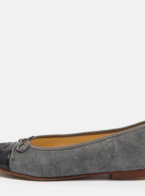 Chanel CC Size 36.5 Grey/Black Canvas and Leather Bow Cap Toe Ballet Flats