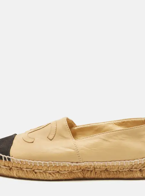 Chanel CC Size 38 Beige/Black Leather Espadrille Flats