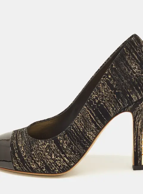 Chanel Pearl Embellished Size 38 Black/Gold Metallic Suede and Patent Leather Cap Toe Pumps