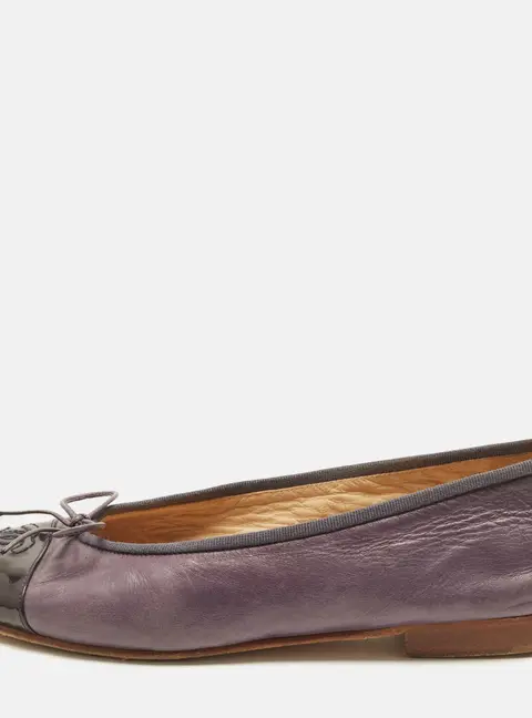 Chanel CC Size 37 Two Tone Leather and Patent Bow Cap Toe Ballet Flats