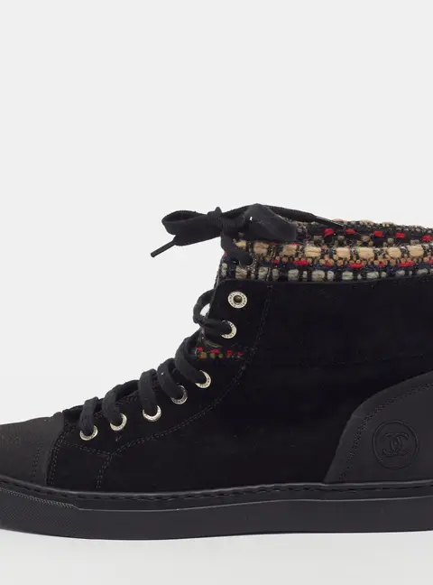 Chanel Size 40 Black Nubuck Leather and Suede High Top Sneakers
