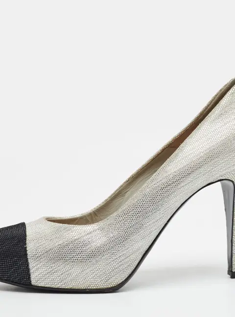 Chanel Size 38 Silver/Black Texture Suede Block Heel Pumps