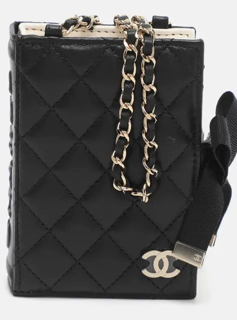 Chanel Paris-Le19m Black Quilted Leather Card Case