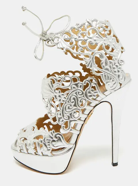 Charlotte Olympia Belinda Size 39 Silver Leather Platform Sandals