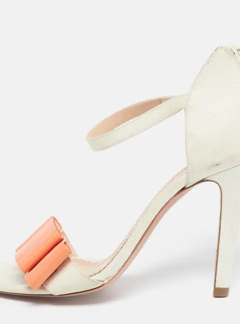 Chloe Size 37 Cream Leather Bow Ankle Strap Sandals