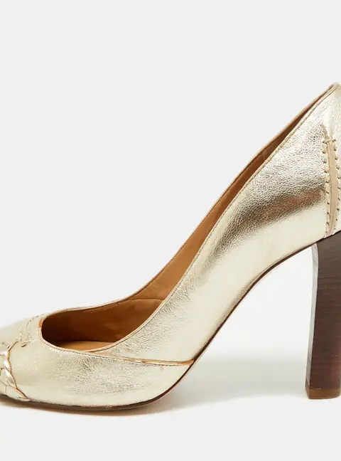 Chloe Size 38 Gold Leather Round Pumps