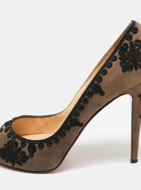 Christian Louboutin Very Prive Size 39 Grey/Black Suede and Lace Embroidered Peep Toe Pumps