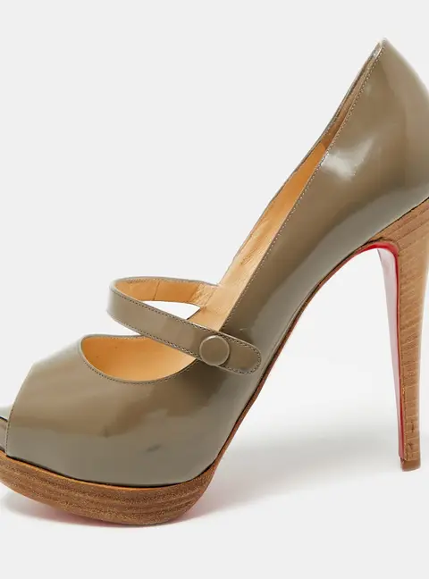 Christian Louboutin Zeppa Size 38.5 Grey Patent Leather Platform Peep Toe Pumps