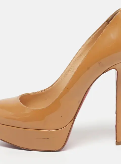 Christian Louboutin Bianca Size 36.5 Beige Patent Leather Platform Pumps