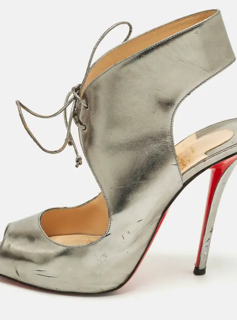 Christian Louboutin Size 40 Silver Leather Peep Toe Sandals