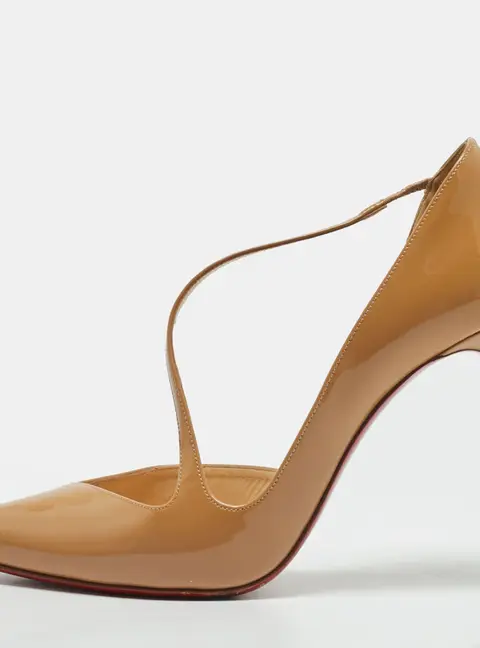 Christian Louboutin Jumping Size 39.5 Beige Patent Leather D'orsay Pumps