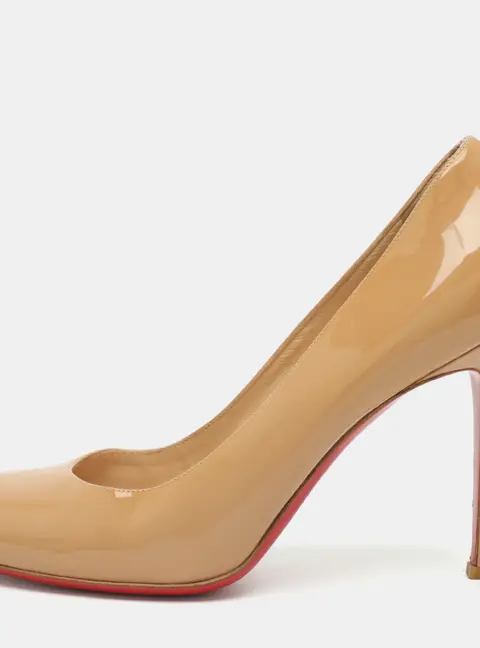 Christian Louboutin Simple Size 39 Beige Patent Leather Pumps
