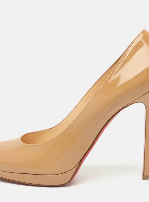 Christian Louboutin New Simple Size 39.5 Beige Patent Leather Pumps